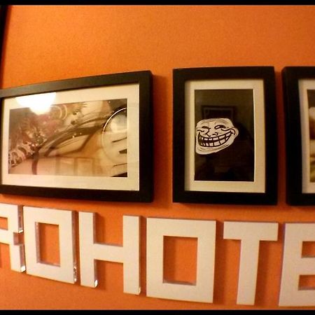 Micro Hotel Hong Kong Bagian luar foto