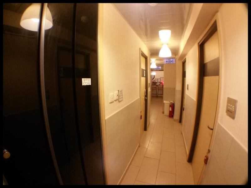 Micro Hotel Hong Kong Bagian luar foto